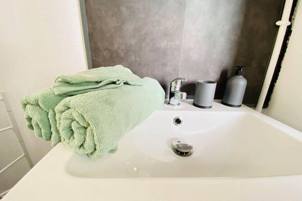Appartement Rez-De-Chaussee 랑 외부 사진